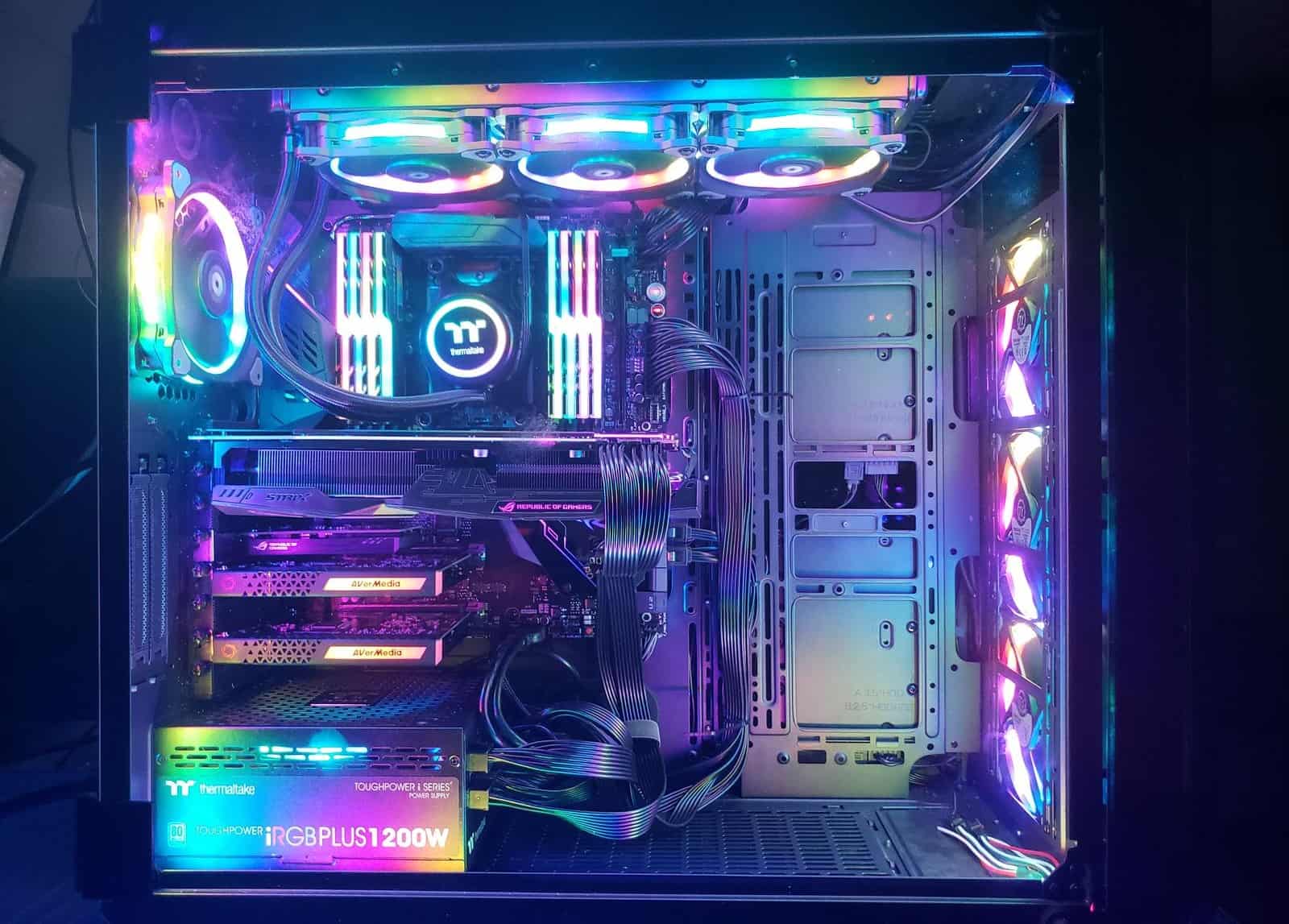 Thermaltake View 71