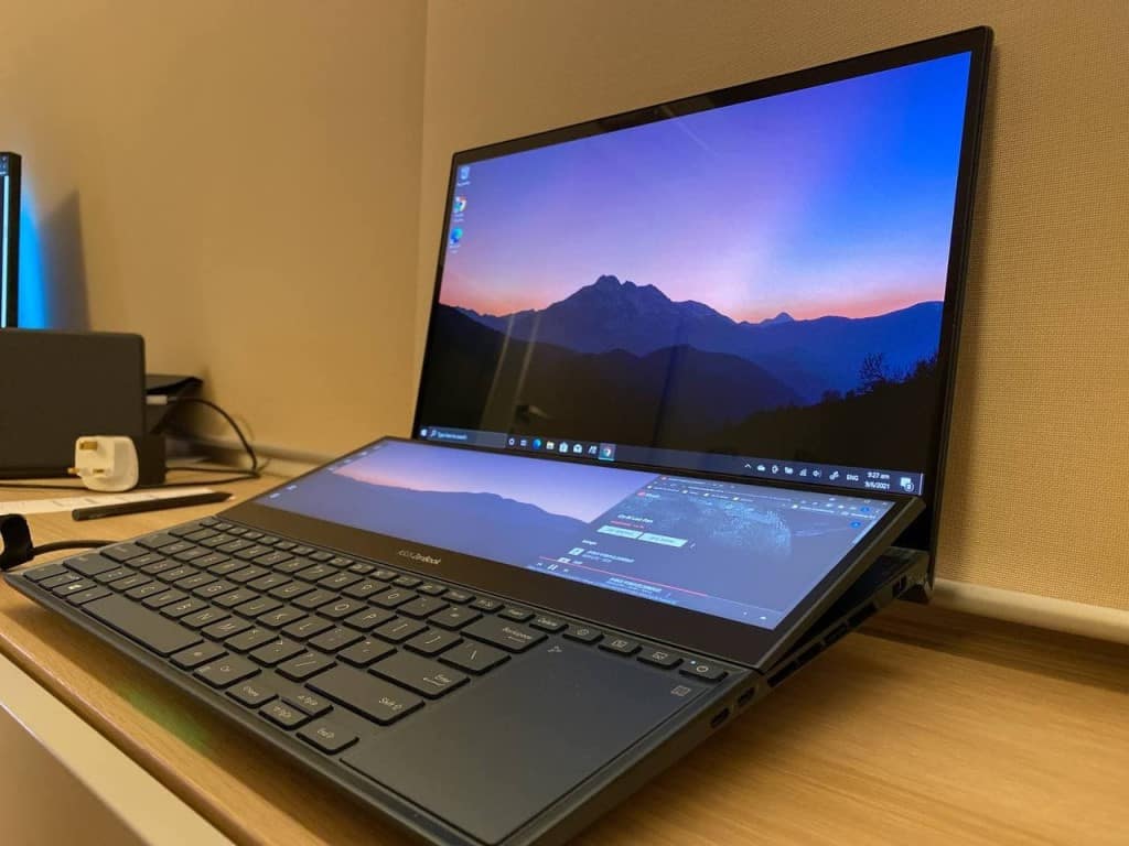ASUS ZenBook Pro Duo 15 OLED UX582 2